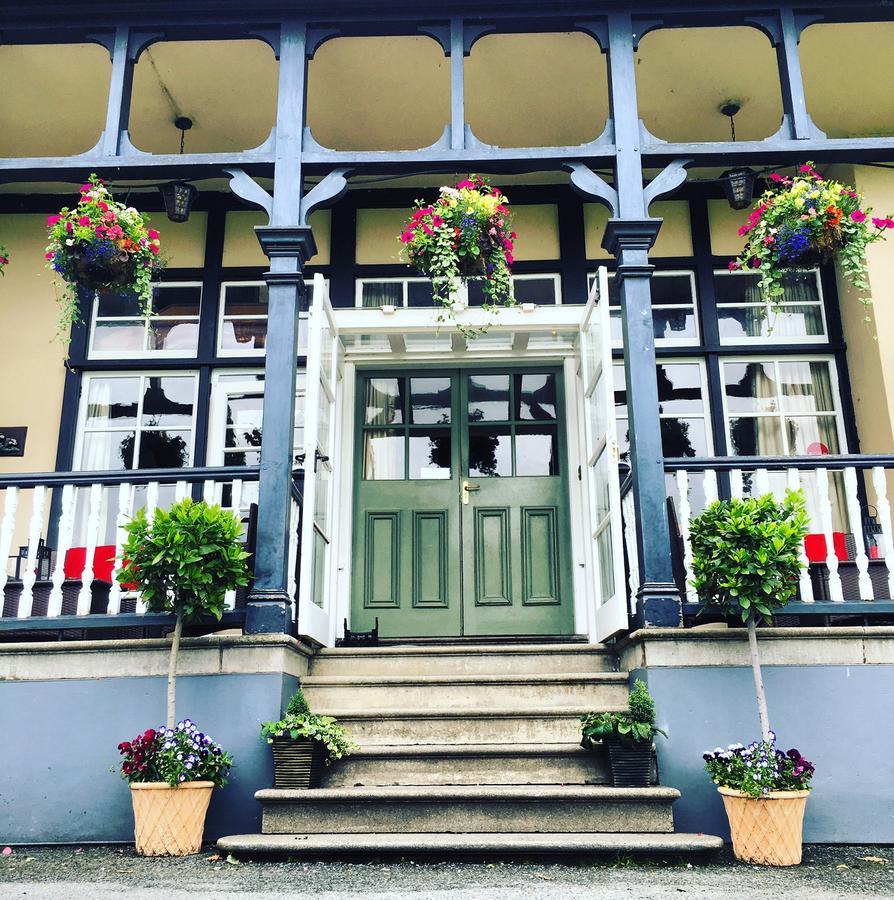 The Lake Country House Hotel & Spa Llangammarch Wells Extérieur photo