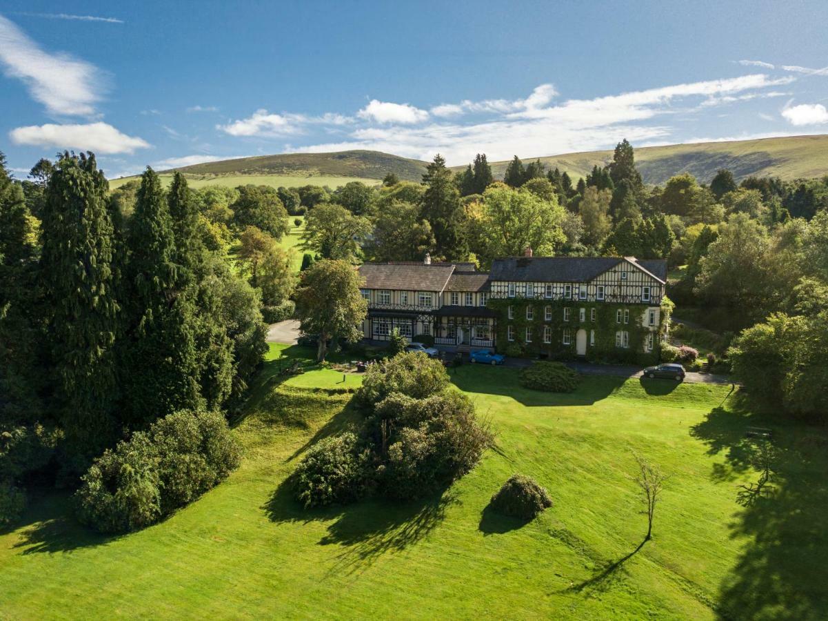 The Lake Country House Hotel & Spa Llangammarch Wells Extérieur photo