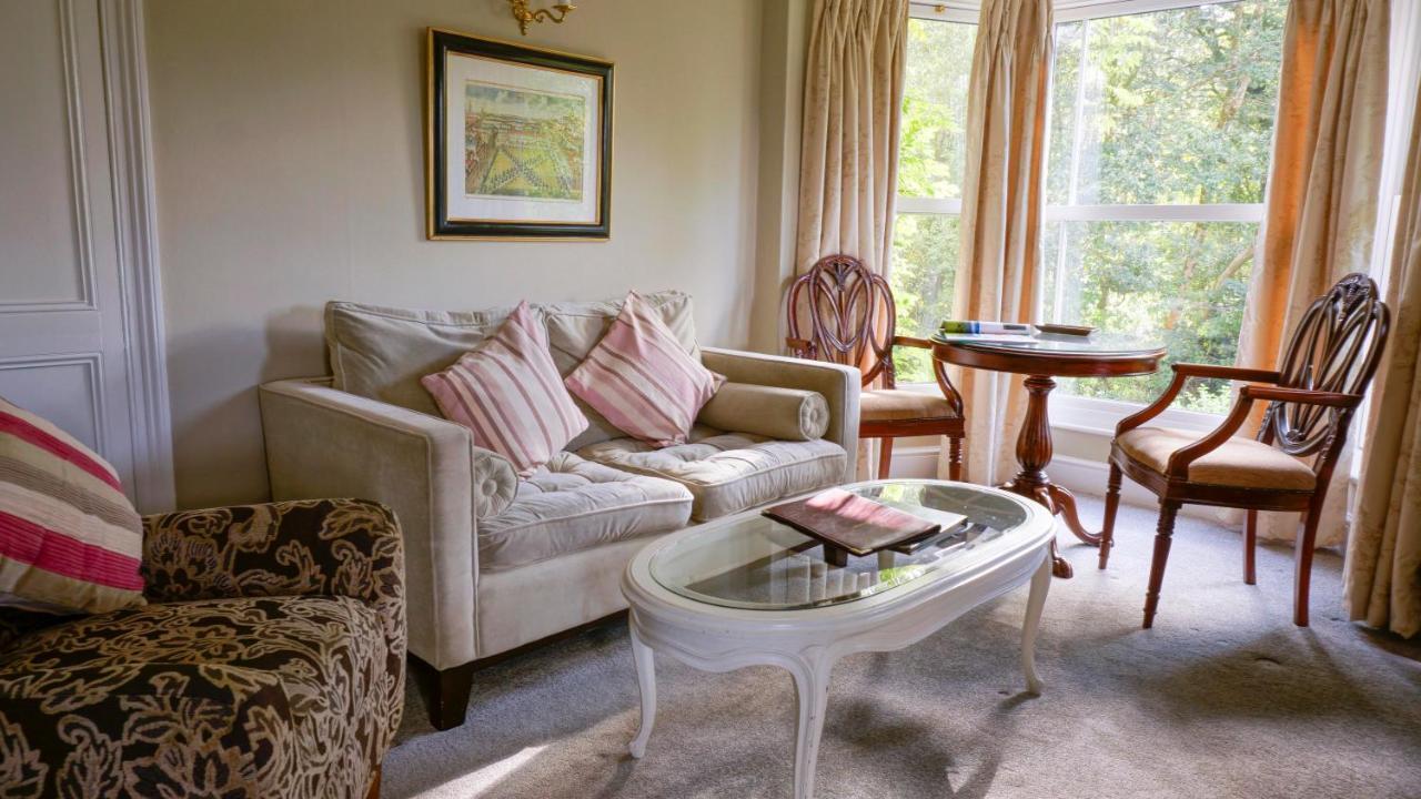 The Lake Country House Hotel & Spa Llangammarch Wells Extérieur photo